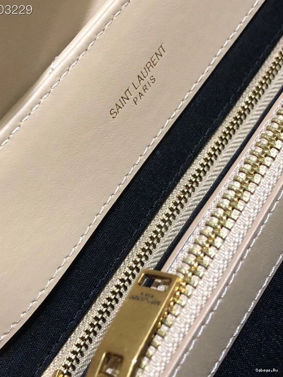 YSL LOULOU MEDIUM 0720